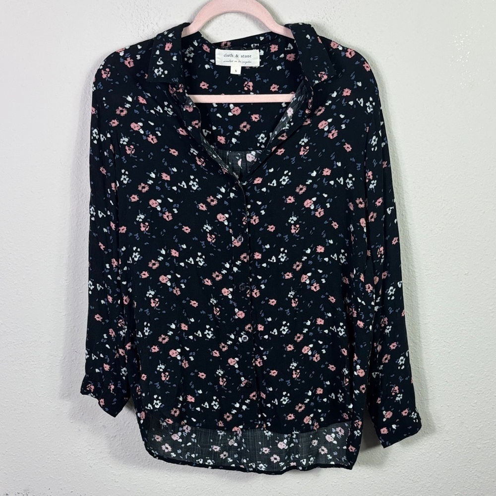 Cloth & Stone‎ Black Floral Button Down Shirt size Small